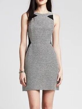 Banana Republic Sz 2 Sleeveless black & white tweed pattern sheath dress